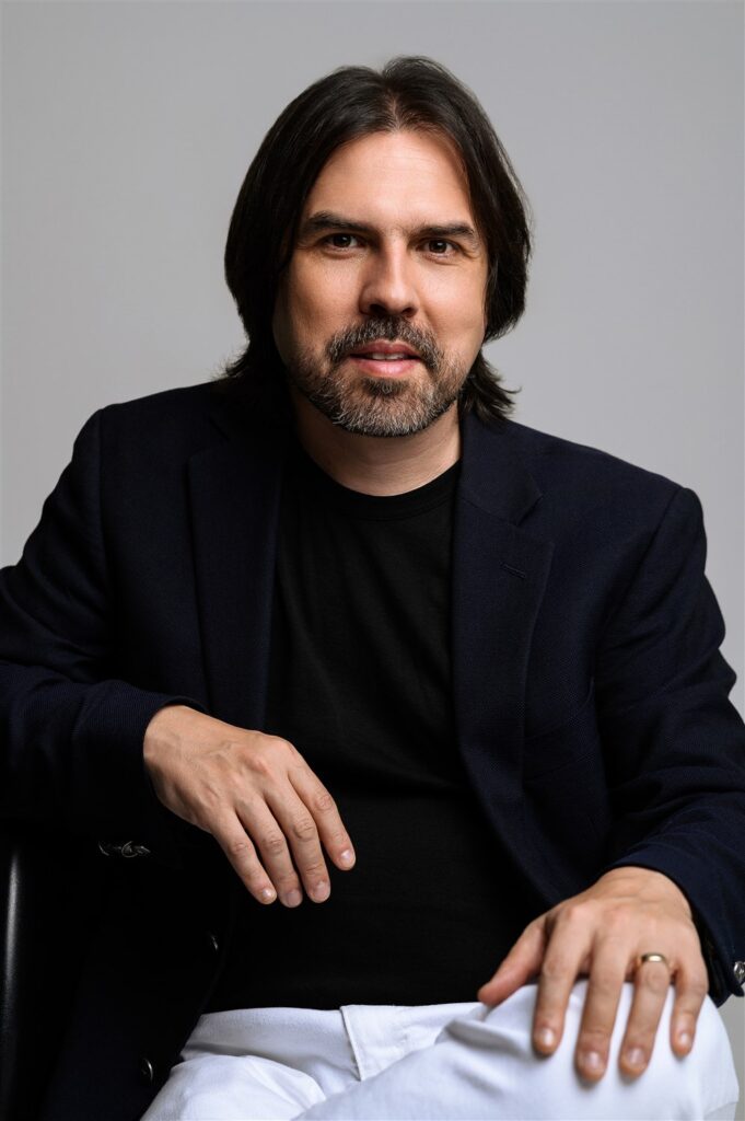 César A. Hidalgo